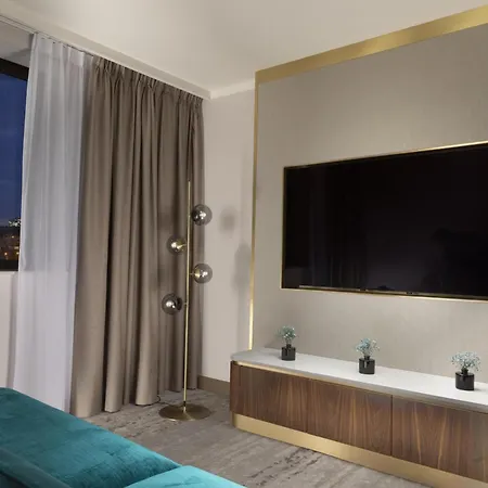 Hilton Atrium 5* Praga