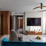 Hilton Atrium فندق