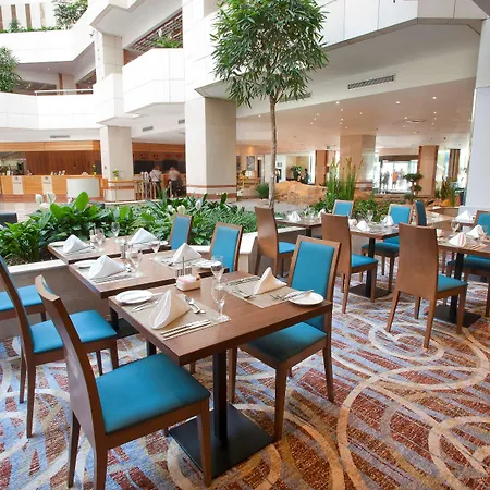 Hilton Atrium 5* 프라하