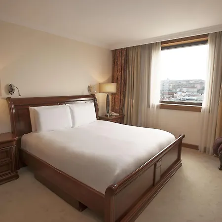 Hilton Atrium 5*