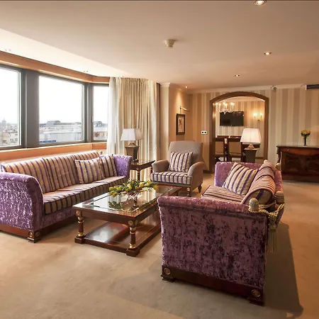 호텔 Hilton Atrium 5*