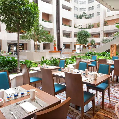 Hilton Atrium 호텔 5*