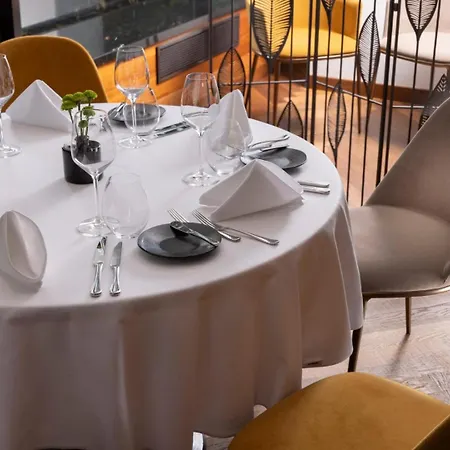 Hilton Atrium 5*