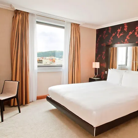 Hotel Hilton Atrium 5*