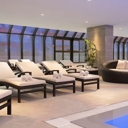 Hilton Atrium 5* 프라하