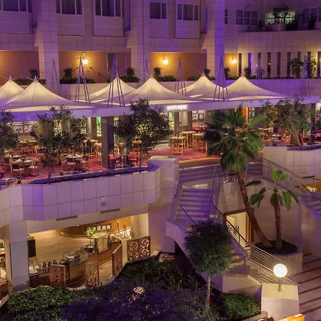 Hilton Atrium 5*