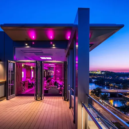 Hilton Atrium Hotel