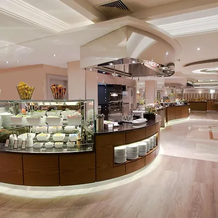 Hotel Hilton Atrium 5*