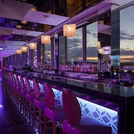 Hilton Atrium 5*