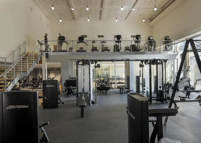 Hilton Atrium Hotell 5*