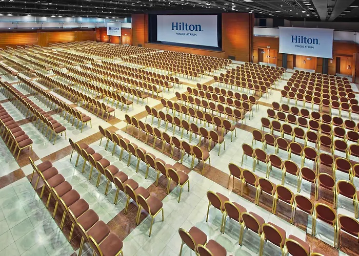 Hilton Atrium פראג