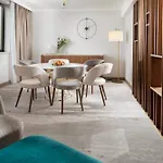 Hilton Atrium 5* Prag