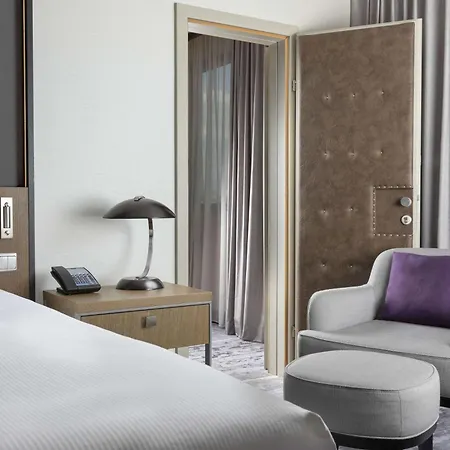 Hilton Prague Atrium 5*